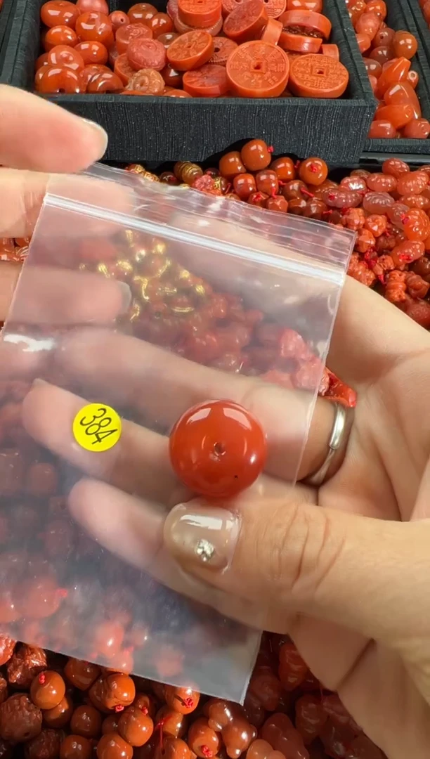 【闪购商品】南红玛瑙颈饰未镶嵌1