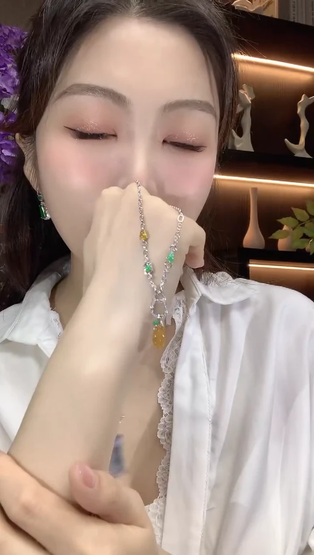 项链18K金镶嵌翡翠A56翡翠