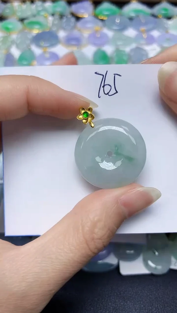 翡翠未镶嵌颈饰天然缅甸翡翠A货