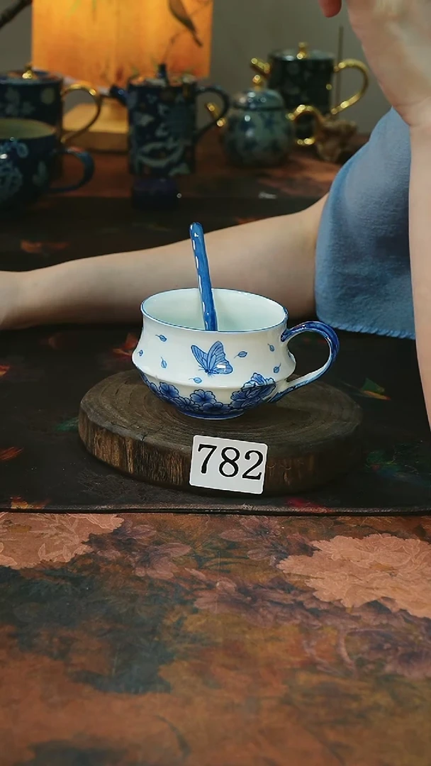 茶碗............782