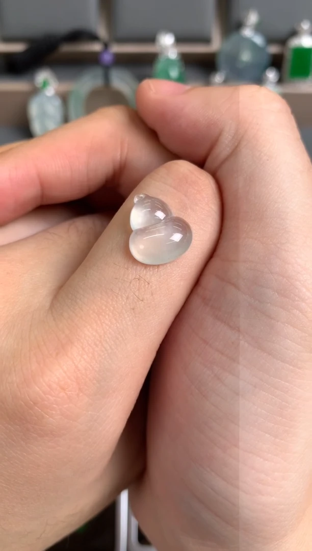 未镶嵌定制翡翠裸玉