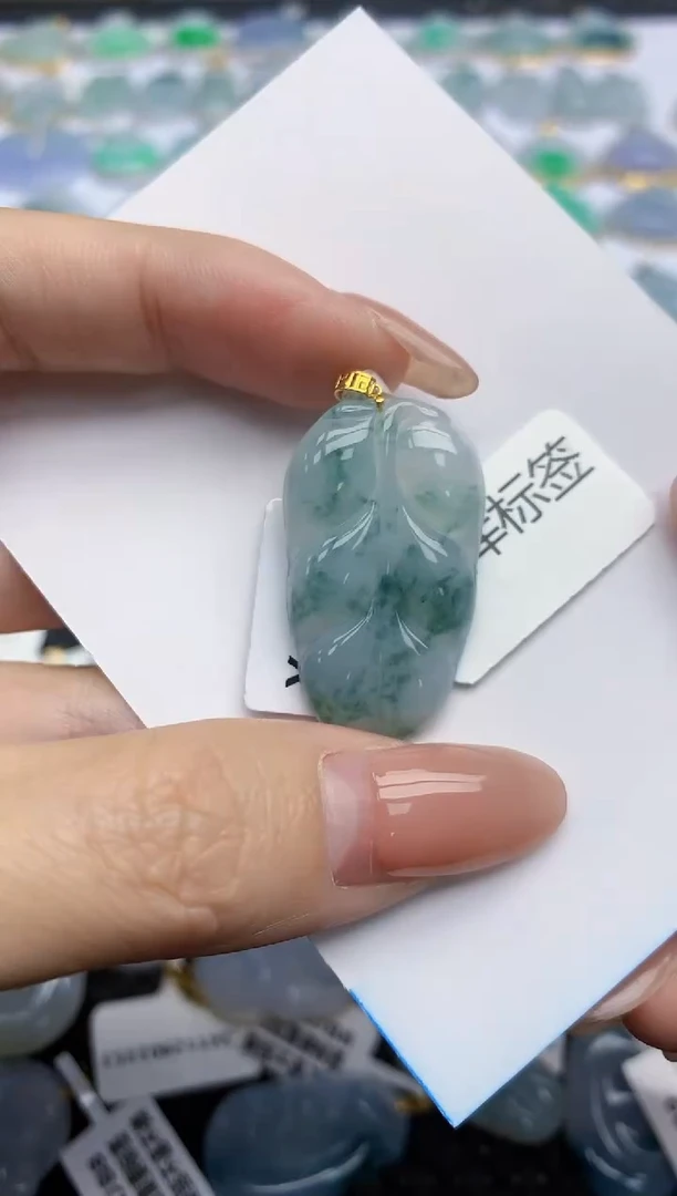 【闪购商品】翡翠挂件18K金镶嵌天然翡翠A货