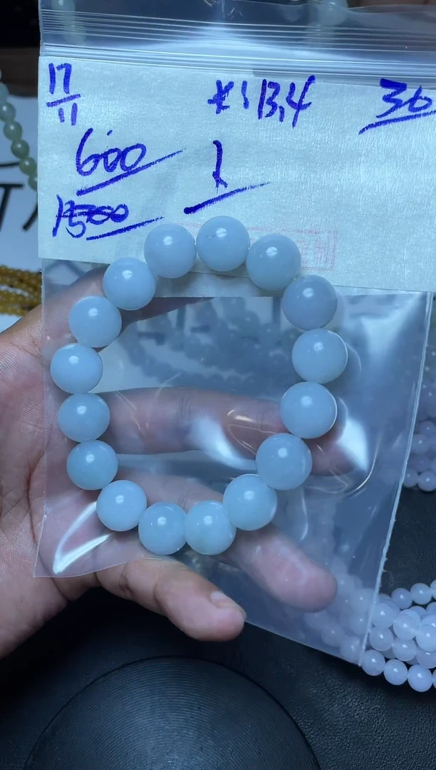 未镶嵌定制翡翠翡翠毛货抛光多样性发货拍一发一