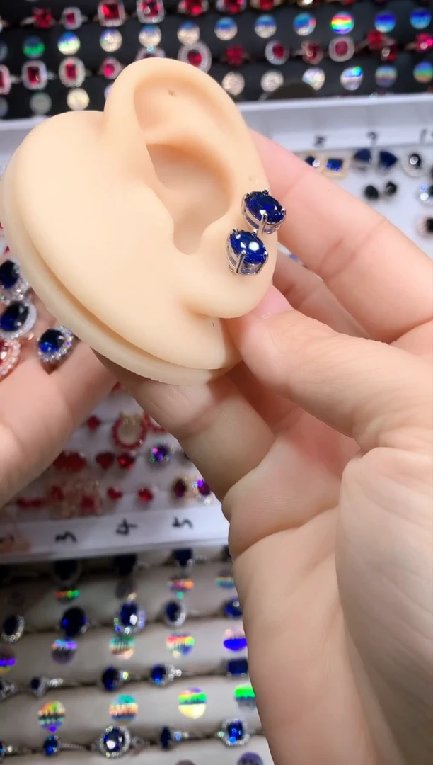 【闪购商品】蓝宝石耳饰银S925镶嵌银色