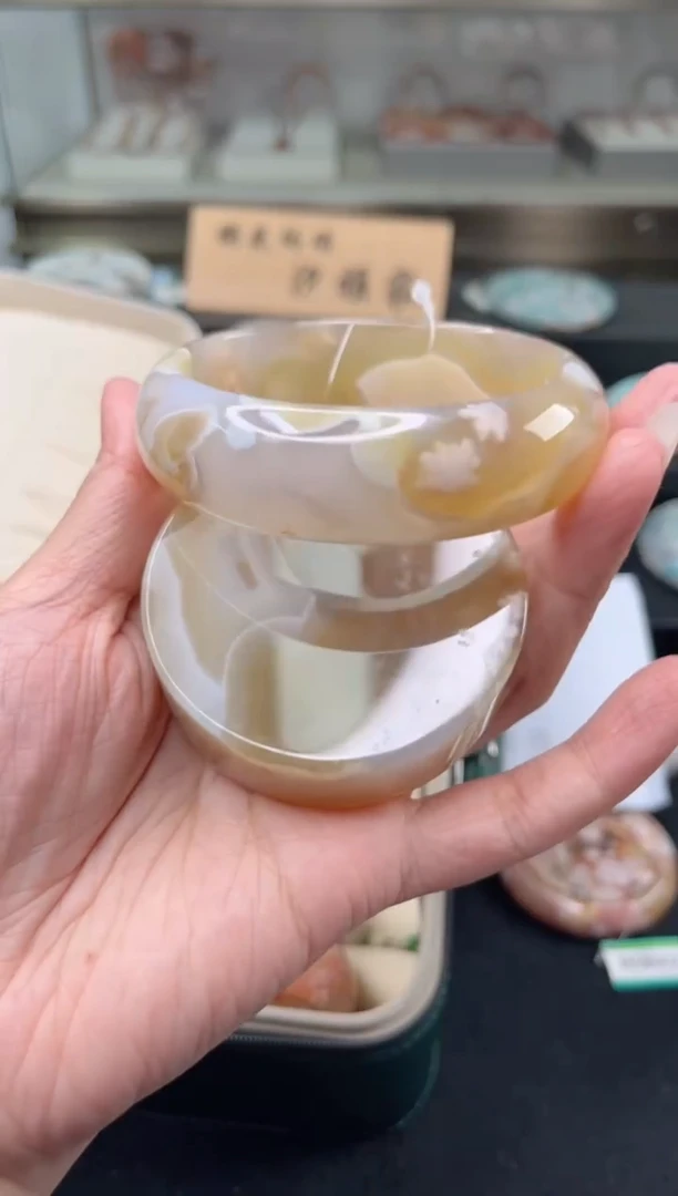 未镶嵌手镯石英质玉63圈口（赠品镯心）6301038