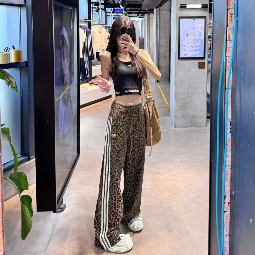 adidas阿迪达斯三叶草新款豹纹欧若风休闲时尚阔腿四季长裤KA2680