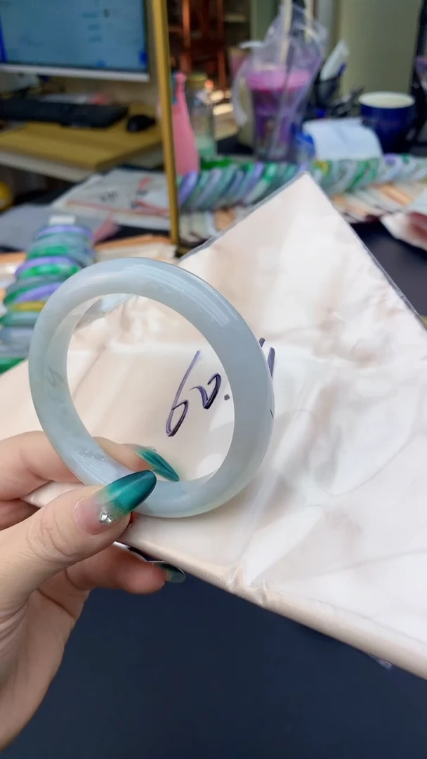 【闪购商品】翡翠手镯未镶嵌0162698817