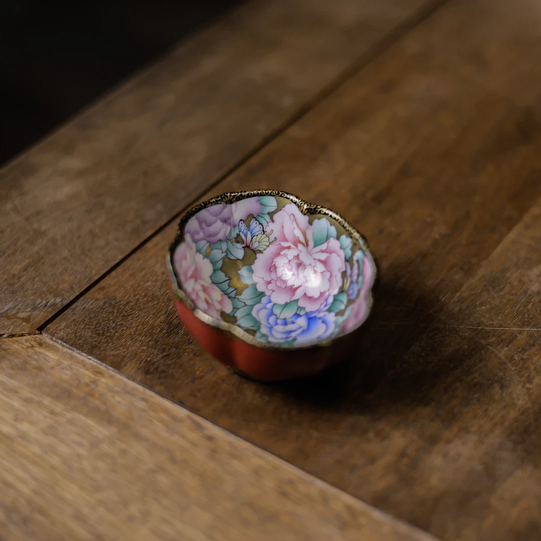 斋居   女神杯-玫瑰红-金地牡丹（华隐梵田S0976）