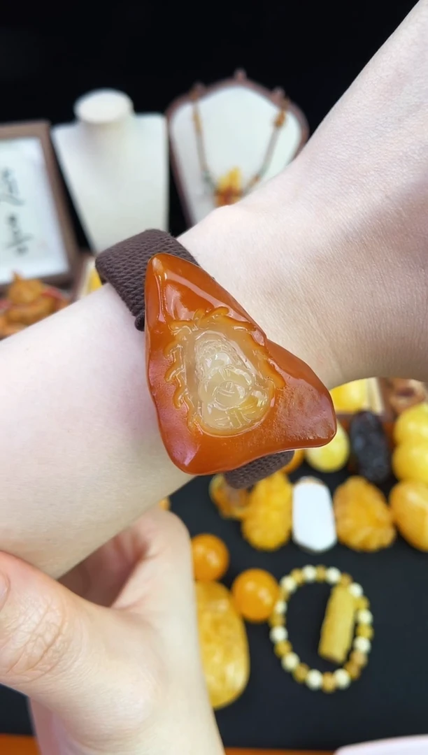 琥珀未镶嵌珠宝奇石柒月
