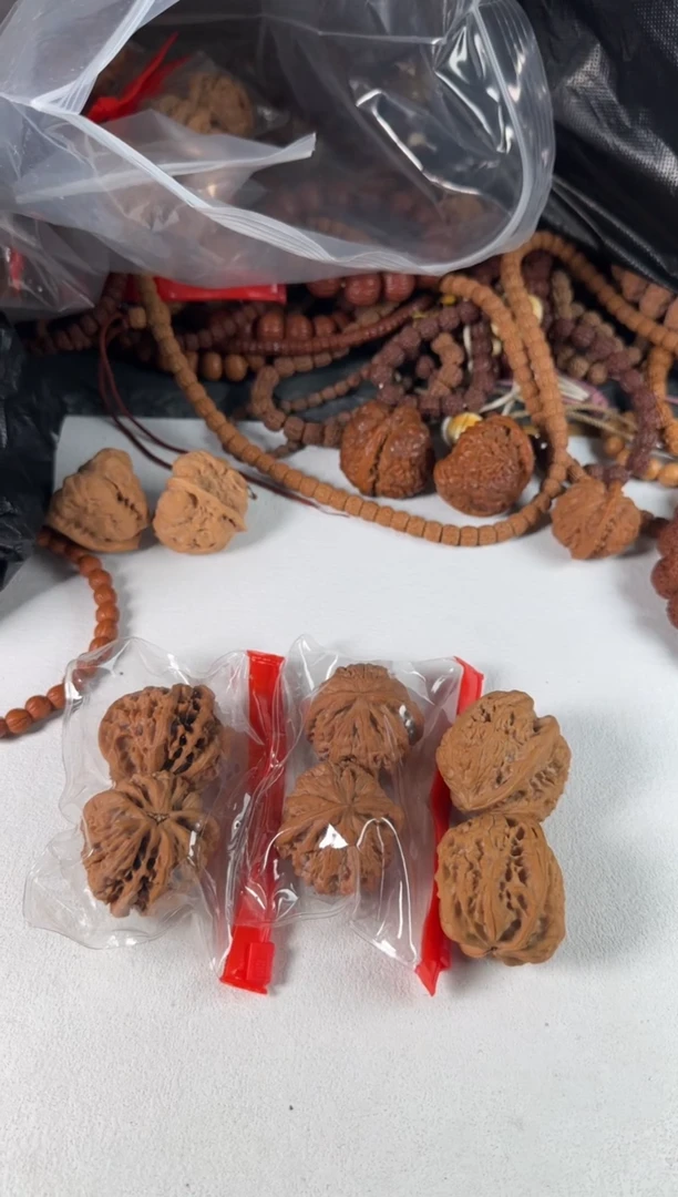 吊坠猴头核桃4号核桃多样性发货