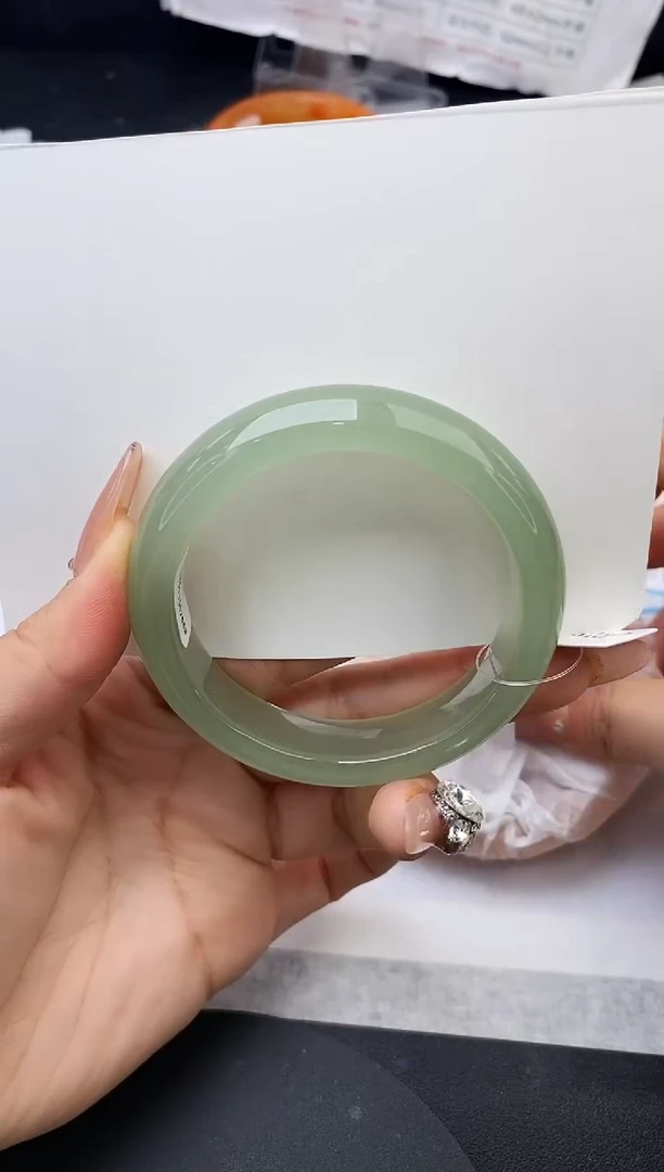 未镶嵌手镯石英质玉w283-DB54+