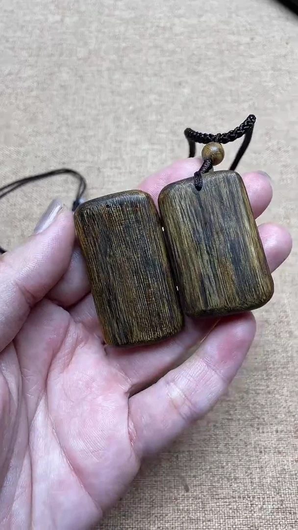 沉香吊坠红金猊吊坠多样性发其一