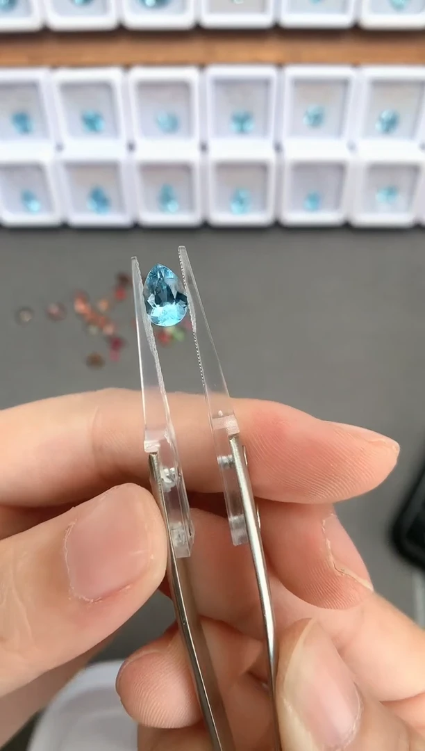 未镶嵌裸石定制海蓝宝石0.93ct 02038