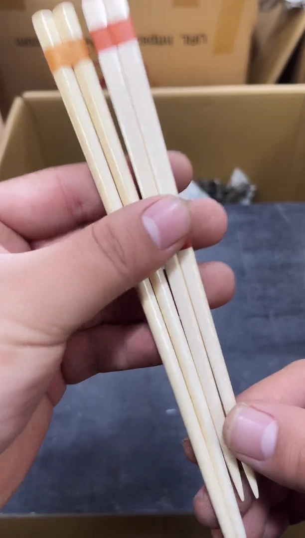 琉璃/树脂/塑料类如图所示 阁集工艺品