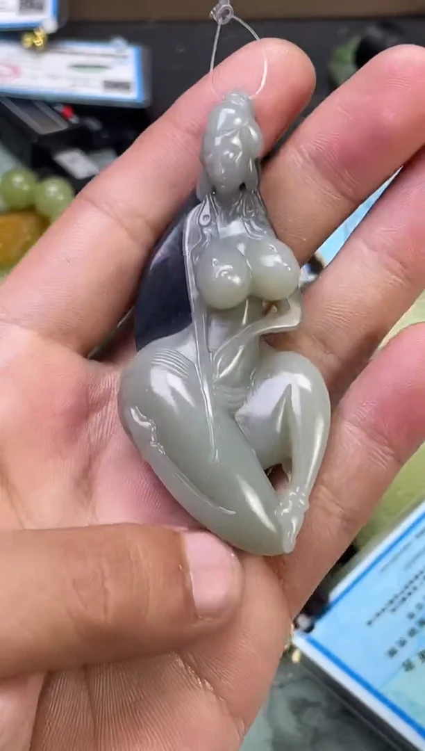 颈饰未镶嵌和田玉1
