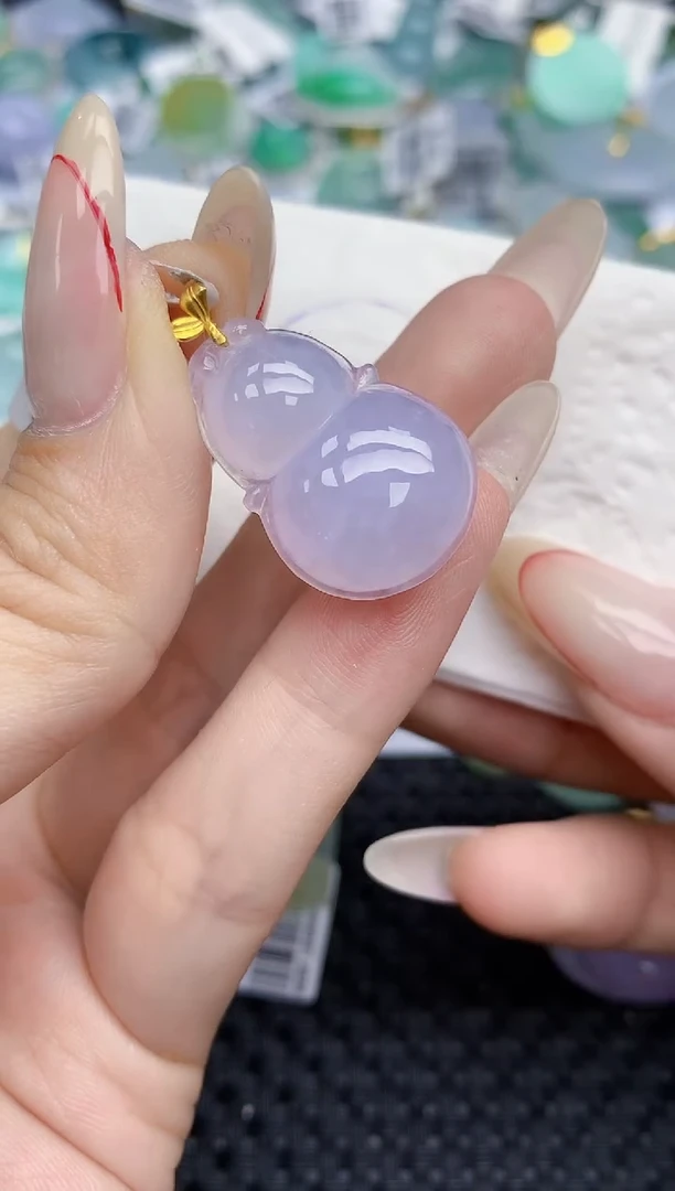 颈饰18K金镶嵌翡翠101   天然翡翠A货  百元以上9米证书费自理