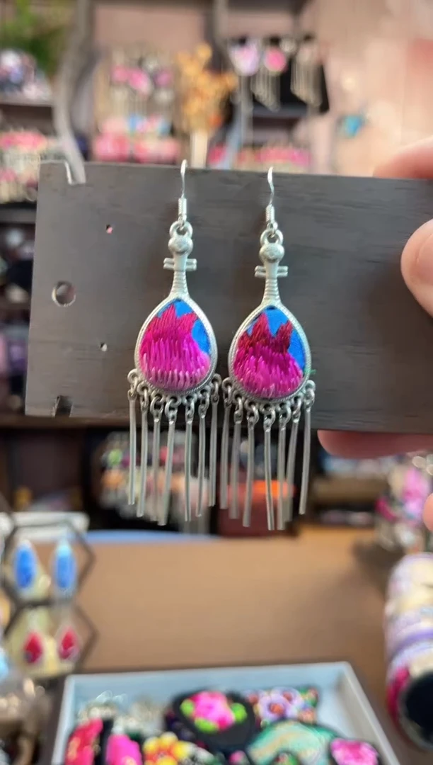 织绣民族风手工非遗老绣饰品607