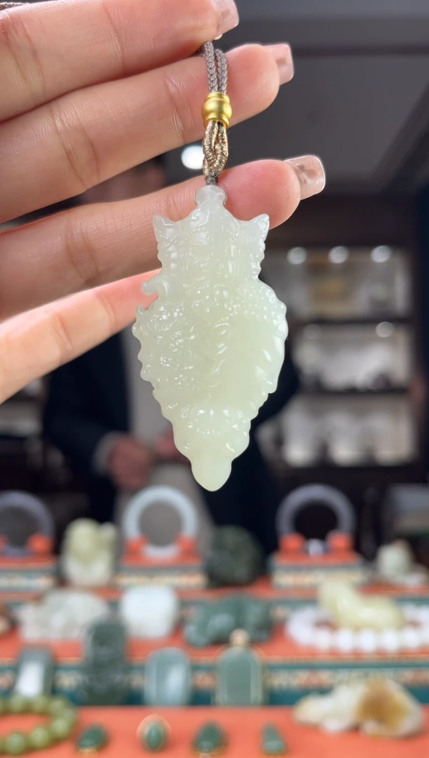 【闪购商品】和田玉颈饰未镶嵌佩佩