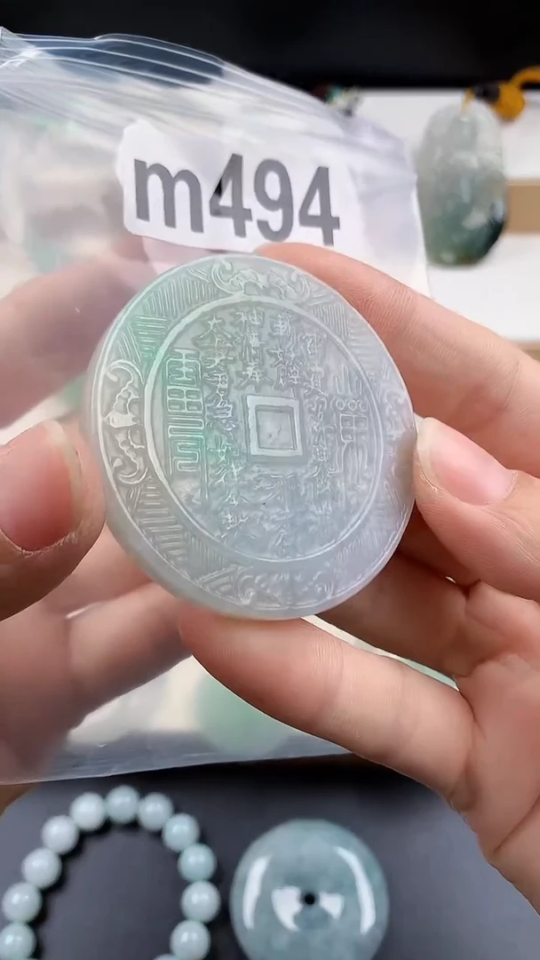 颈饰未镶嵌翡翠天然翡翠吊坠挂件