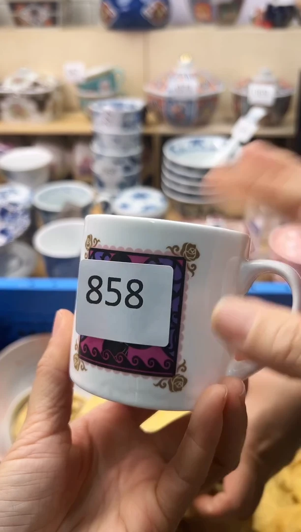 瓷片L****a你好你好你好你好你好你好