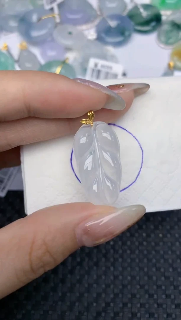 颈饰18K金镶嵌翡翠天然缅甸翡翠a货百元以上9元证书费自理