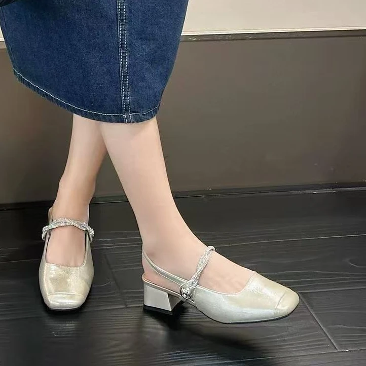 法式水钻粗跟凉拖鞋女夏外穿新款配裙子气质水晶高跟凉鞋DGK303