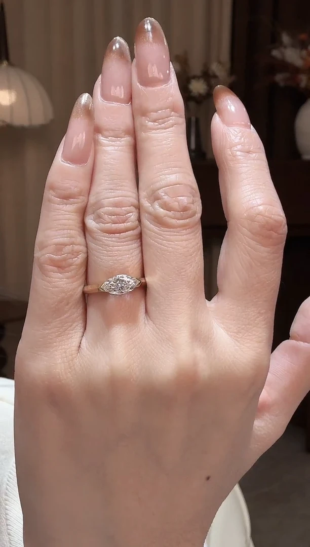 18K金镶嵌实验室培育钻石1卡马眼戒指k黄 14戒圈