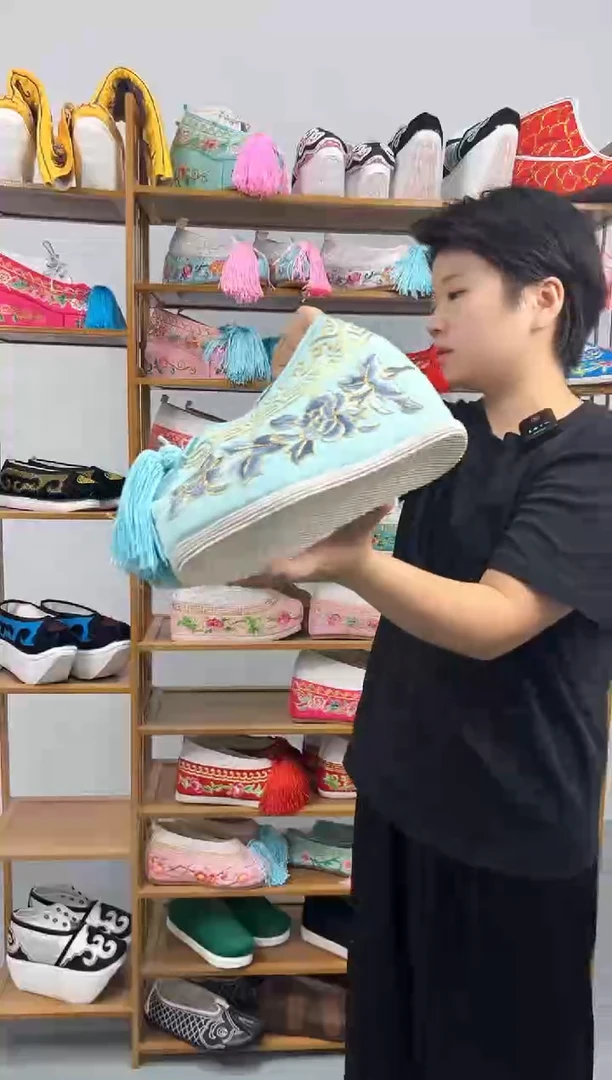 特价F款千层白胶底淡青色加排扣特价不退不换