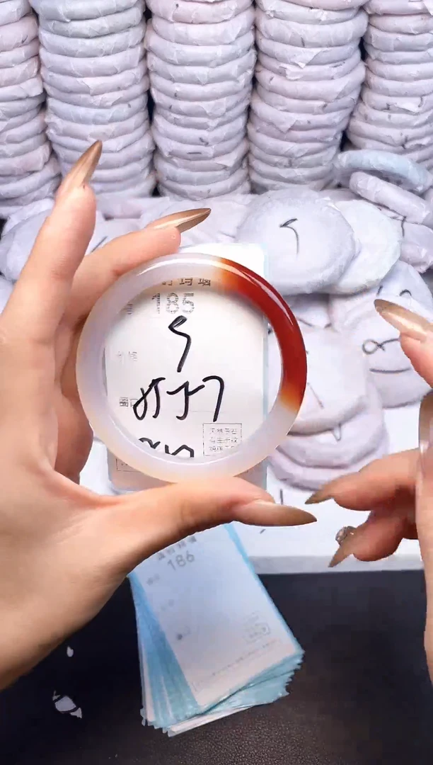 手镯玛瑙/玉髓未镶嵌185