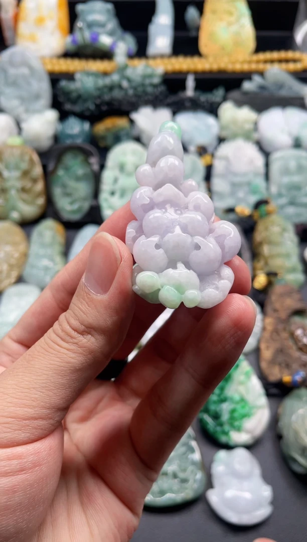 颈饰未镶嵌翡翠43  天然翡翠a货  荷花