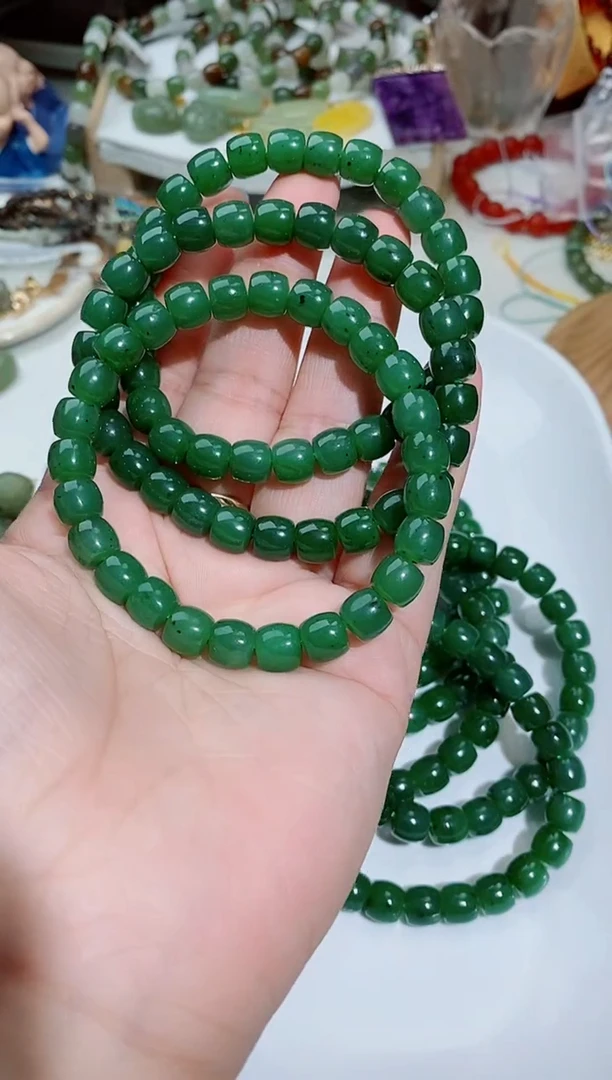 手链未镶嵌和田玉（碧玉）A2多样性发其一