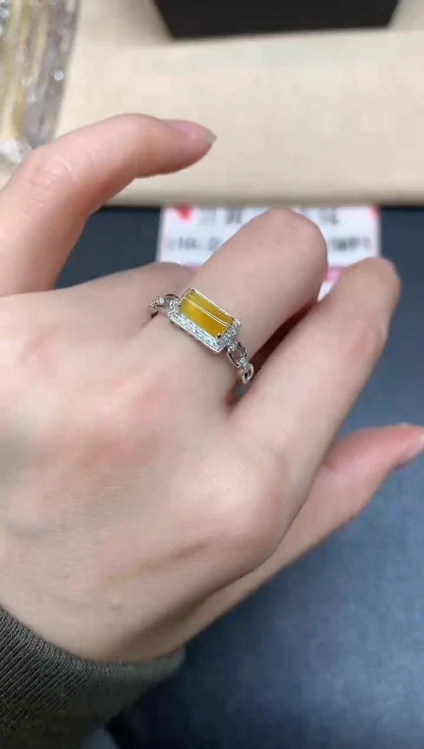 【闪购商品】翡翠戒指18K金镶嵌【无鉴赏期