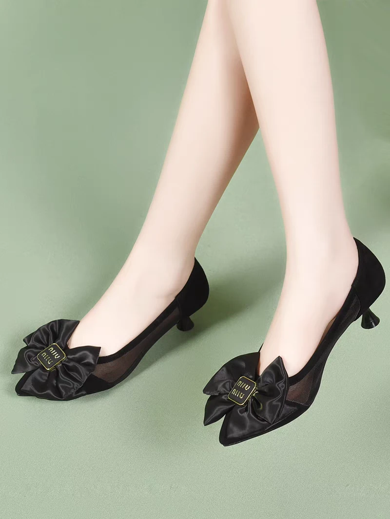 网纱单鞋蕾丝中跟尖头镂空蝴蝶结浅口单鞋一脚蹬低跟胶粘蝴蝶结