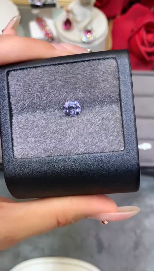 未镶嵌裸石定制尖晶石枕型 金属紫色调 1.83ct