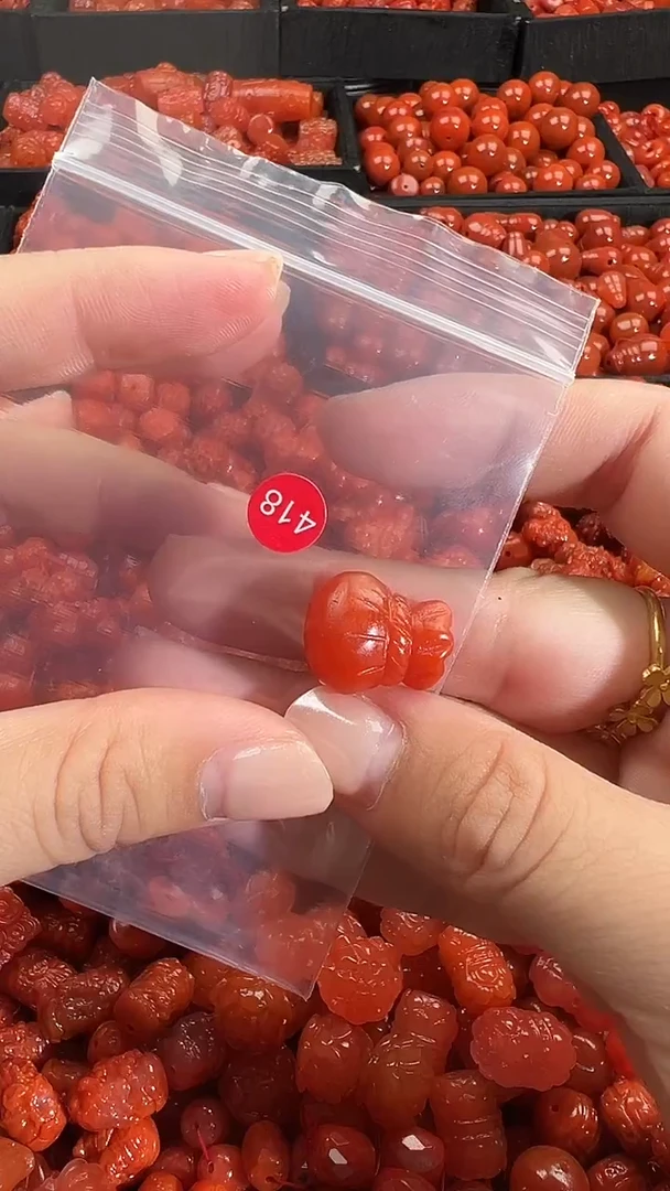 颈饰未镶嵌南红玛瑙1