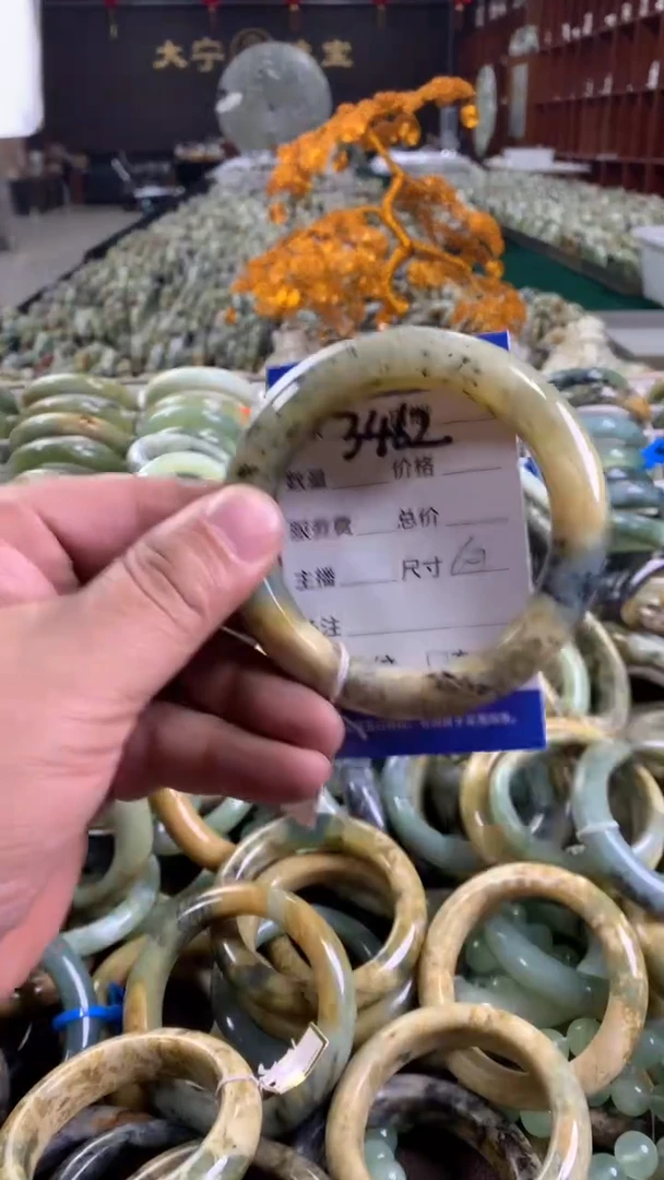 未镶嵌蛇纹石玉手镯3462