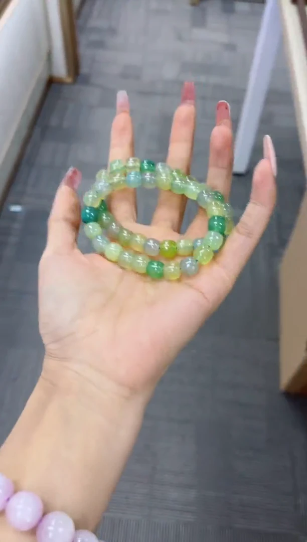 石英质玉手镯未镶嵌绿葡萄手串（多样性发其一）