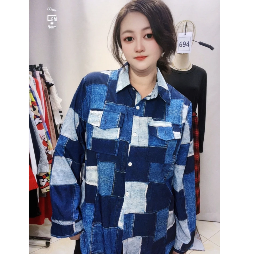 帅气牛仔蓝格子衬衫宽松时尚减龄洋气上衣秋季百搭显瘦