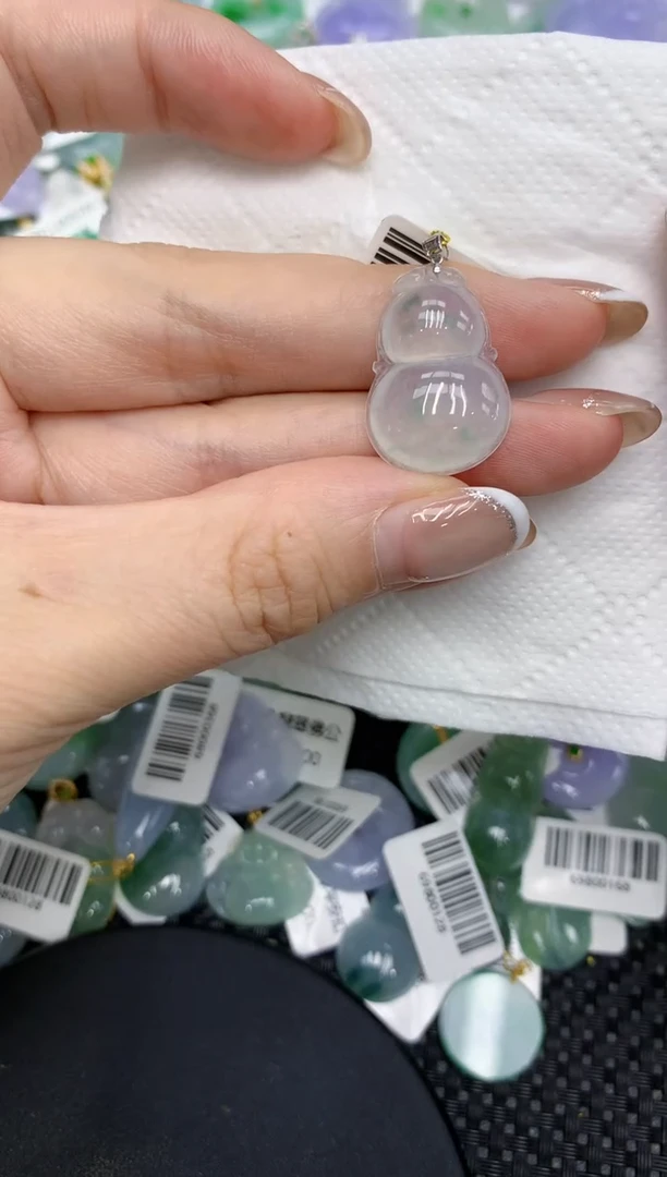 颈饰18K金镶嵌翡翠111111