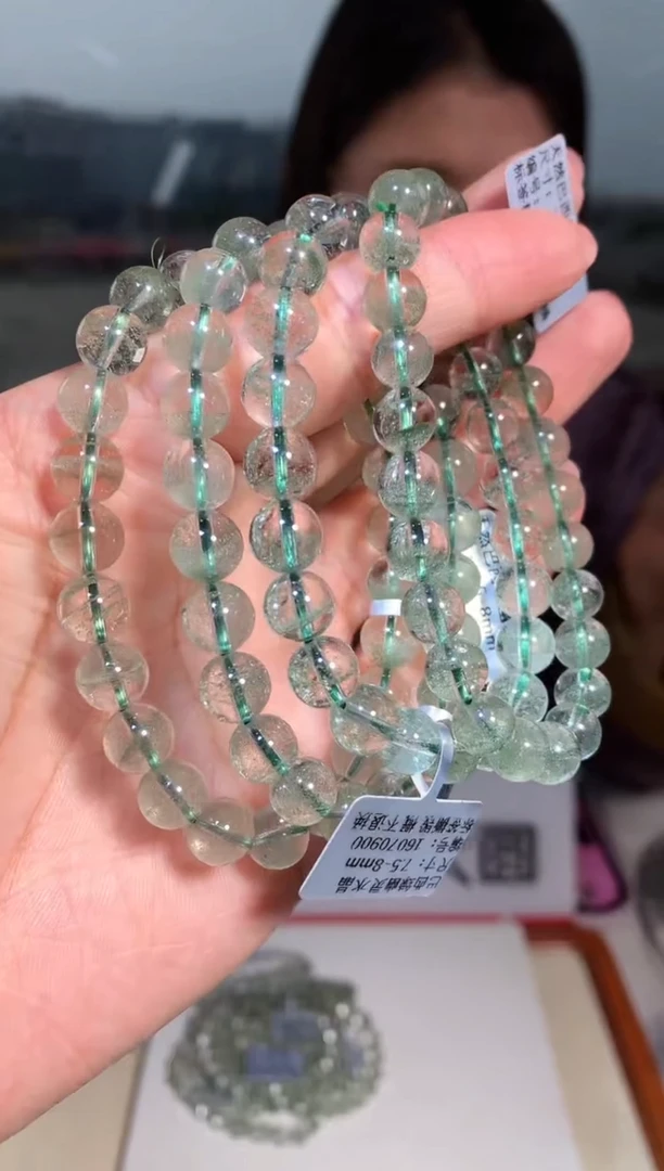 【闪购商品】水晶手链未镶嵌8mm左右绿幽灵千层手链多样性发其一
