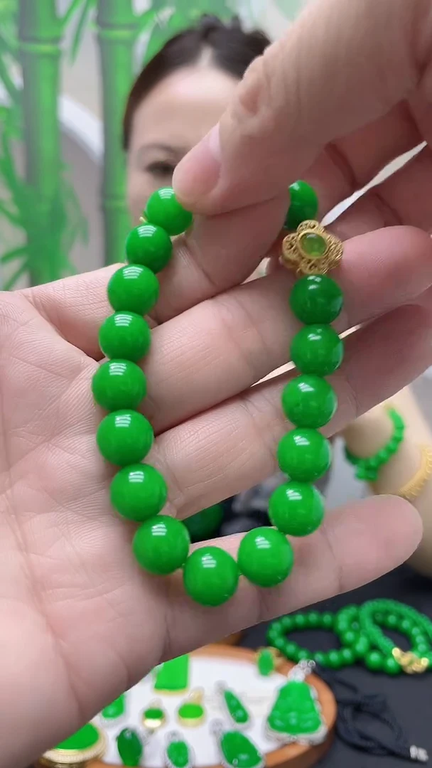 14K金镶嵌手链翡翠C157