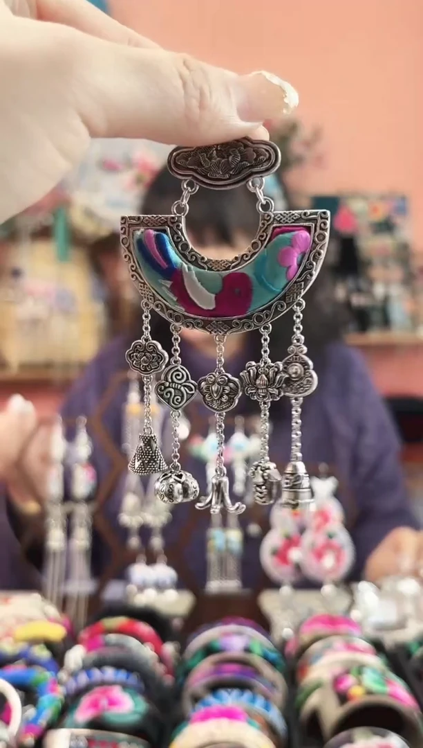 艺枝独绣手工饰品48