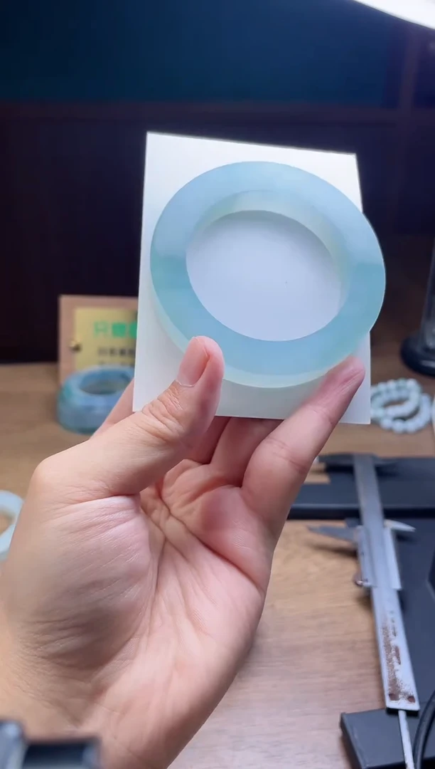 未镶嵌手镯定制翡翠N***a定制