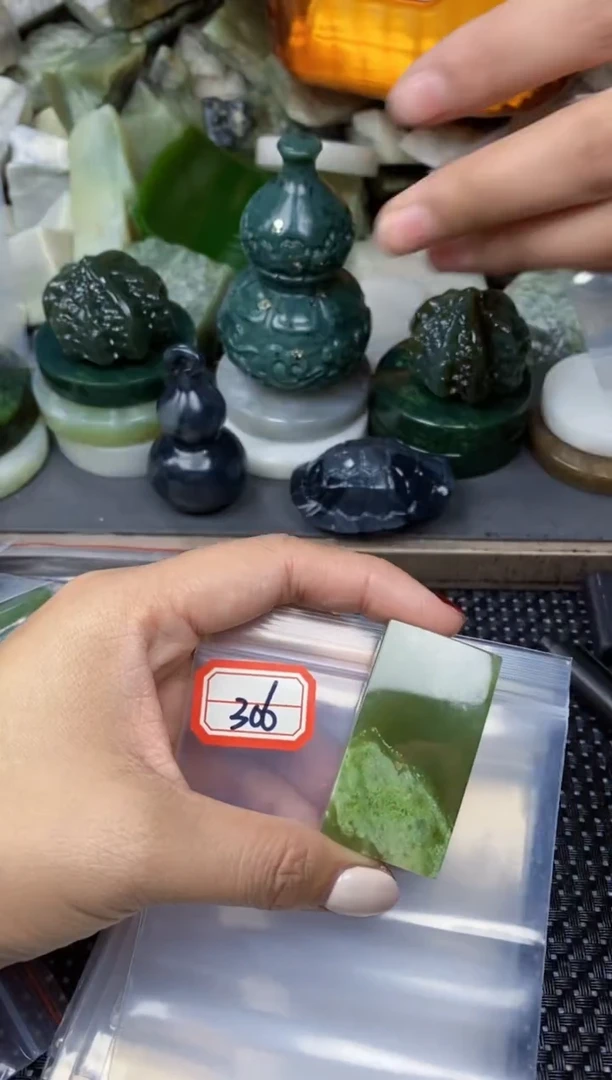 【闪购商品】和田玉多样性发货未镶嵌多样性发货