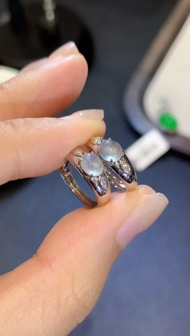 翡翠18K金镶嵌耳饰L0286多样性发其一