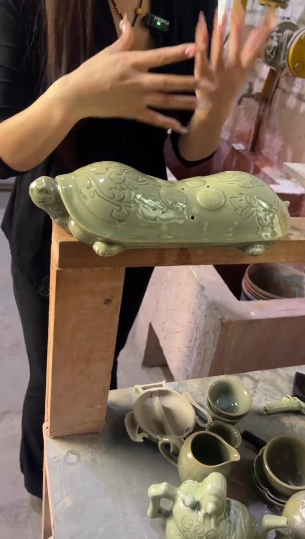耀州窑万寿无疆枕