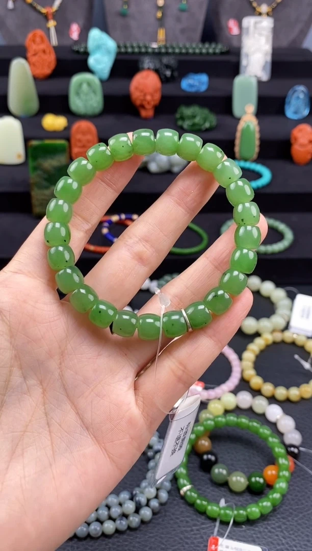 手串未镶嵌和田玉9mm碧玉极限弧手串