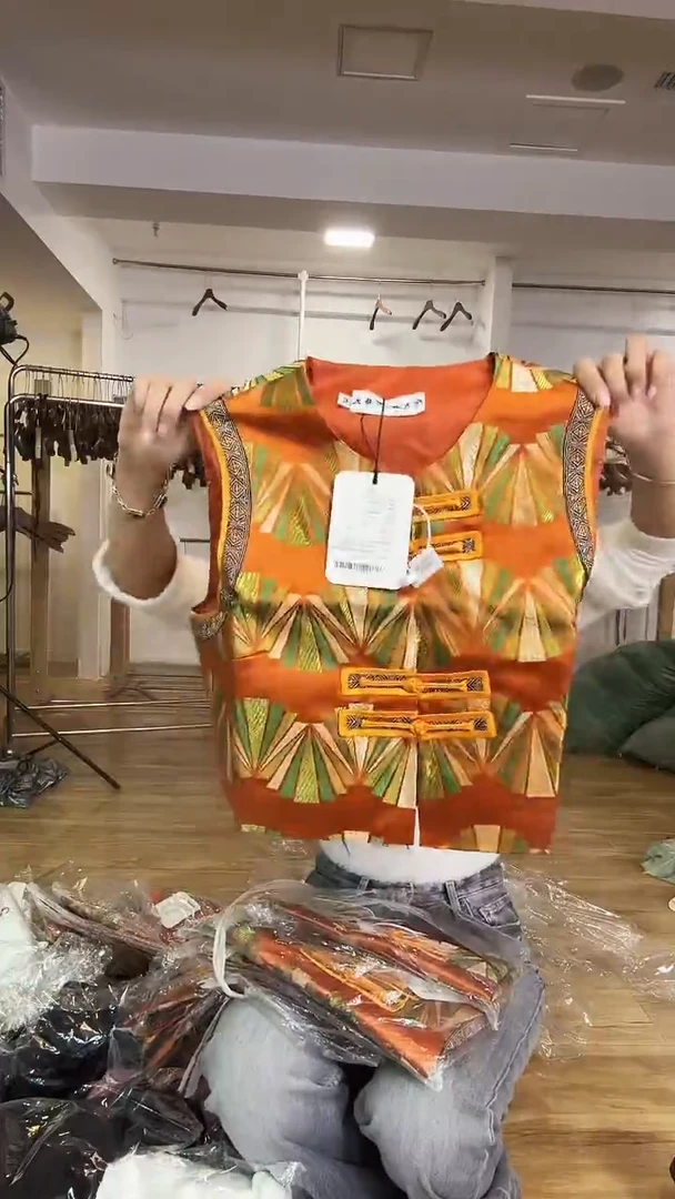 马甲       2XL码    125-135斤