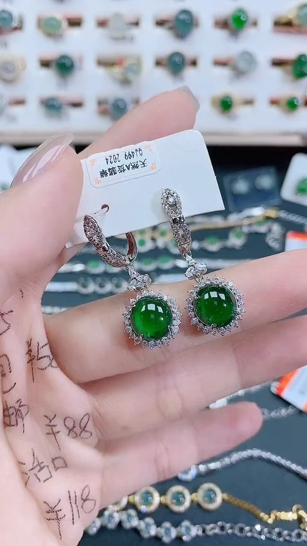银S925镶嵌翡翠耳饰天然翡翠