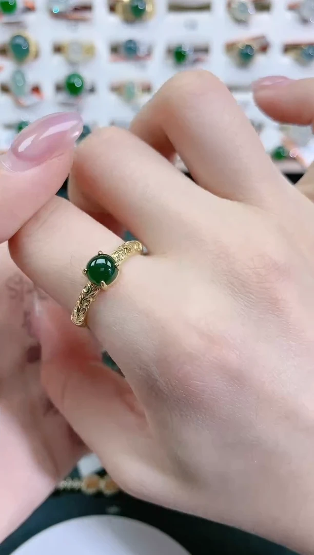 翡翠戒指银S925镶嵌天然翡翠